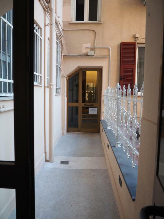 La Porta Accanto A Soli 900 Mt Dal Gaslini Genova Eksteriør billede